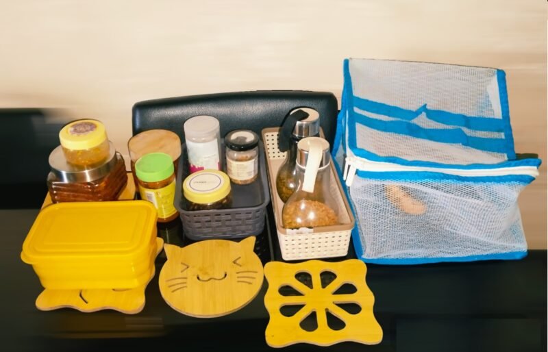 Plastic Mesh Net Vegetable Fruit Basket With LID and Zipper For Fridge Photo Of Dining Table